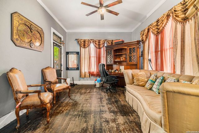 1211 guadalupe, San Antonio, TX 78207