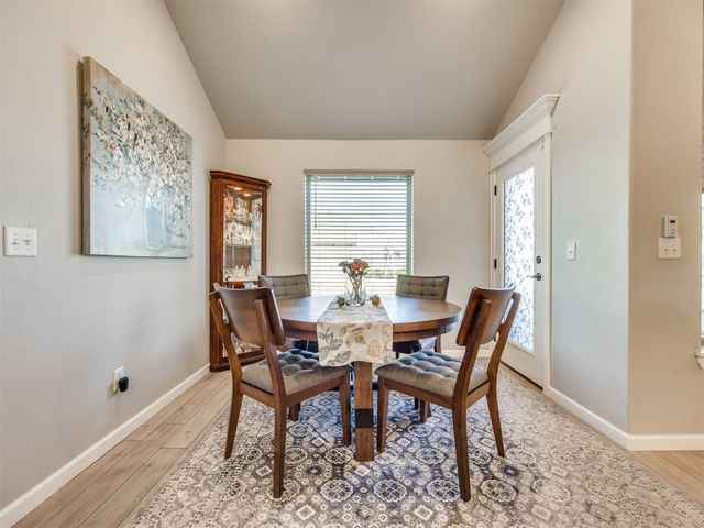 5513 Carmel Creek Drive, Mustang, OK 73064