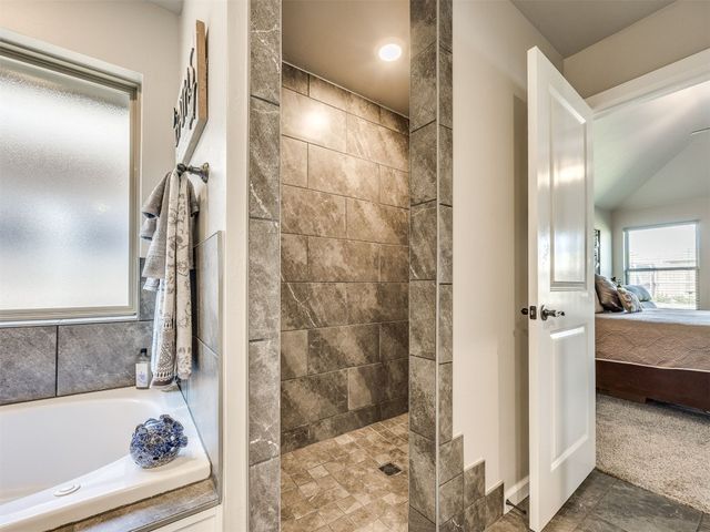 5513 Carmel Creek Drive, Mustang, OK 73064