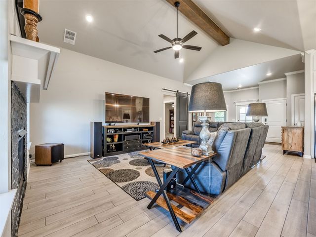 5513 Carmel Creek Drive, Mustang, OK 73064