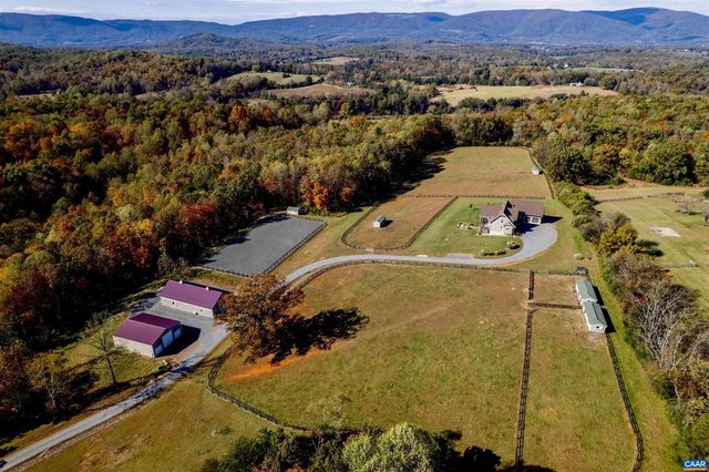 2236 CRAIGS STORE RD, Afton, VA 22920