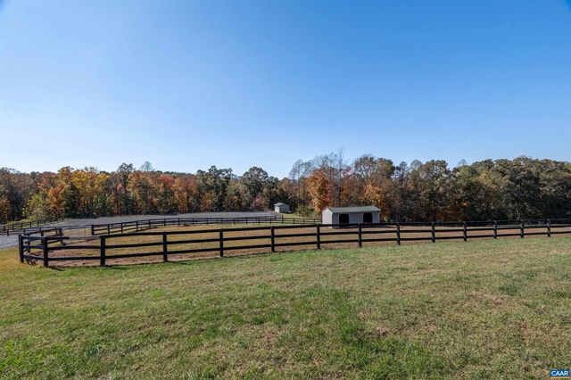 2236 CRAIGS STORE RD, Afton, VA 22920