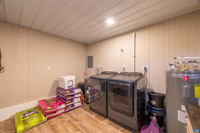 2236 CRAIGS STORE RD, Afton, VA 22920