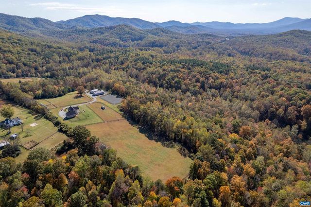 2236 CRAIGS STORE RD, Afton, VA 22920