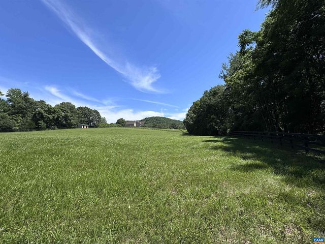 2236 CRAIGS STORE RD, Afton, VA 22920