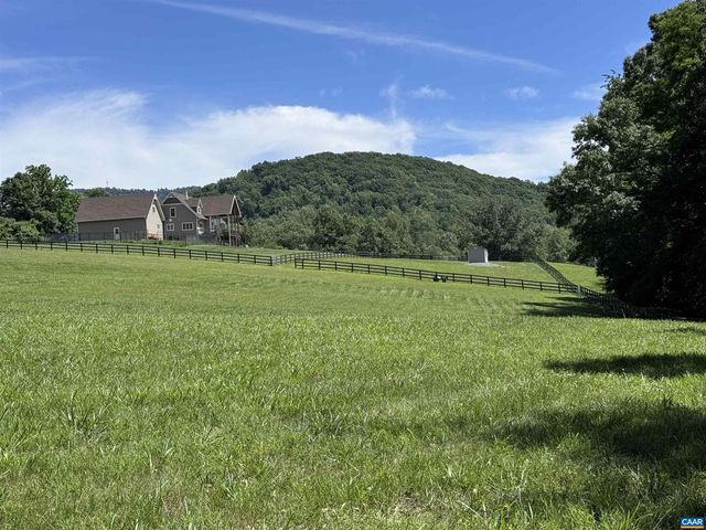 2236 CRAIGS STORE RD, Afton, VA 22920