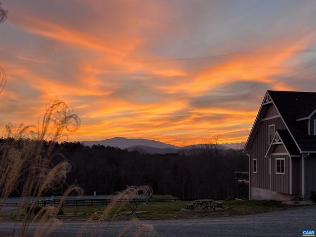 2236 CRAIGS STORE RD, Afton, VA 22920