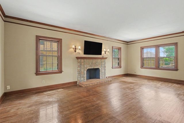 273 S Dellrose, Wichita, KS 67218