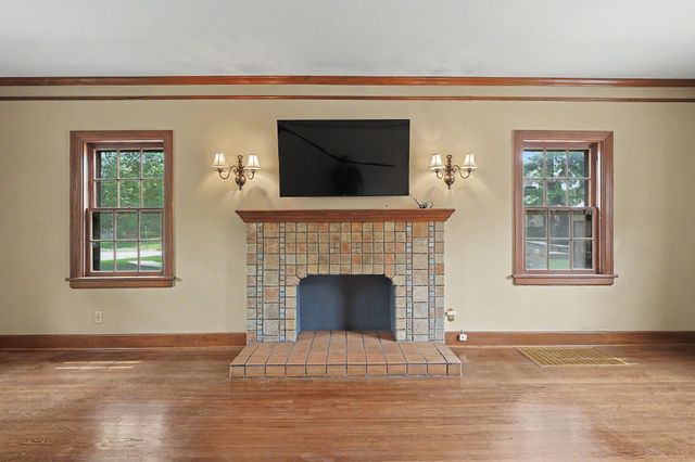 273 S Dellrose, Wichita, KS 67218