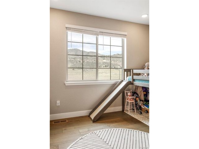 2125 S Poppy St, Lakewood, CO 80228