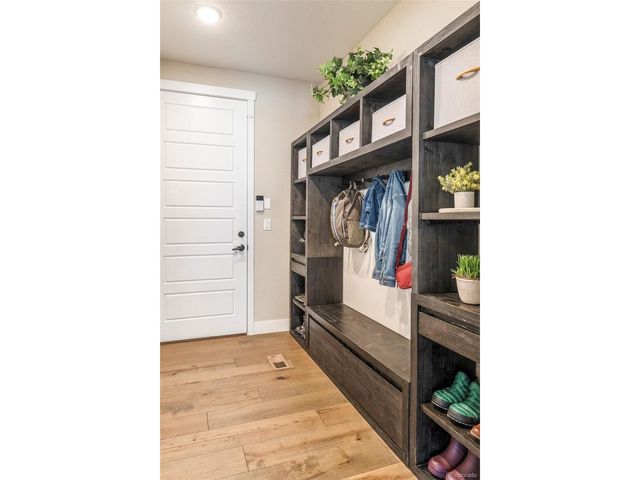 2125 S Poppy St, Lakewood, CO 80228