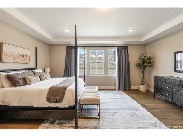 2125 S Poppy St, Lakewood, CO 80228