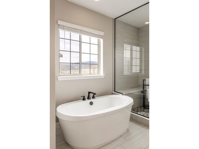 2125 S Poppy St, Lakewood, CO 80228