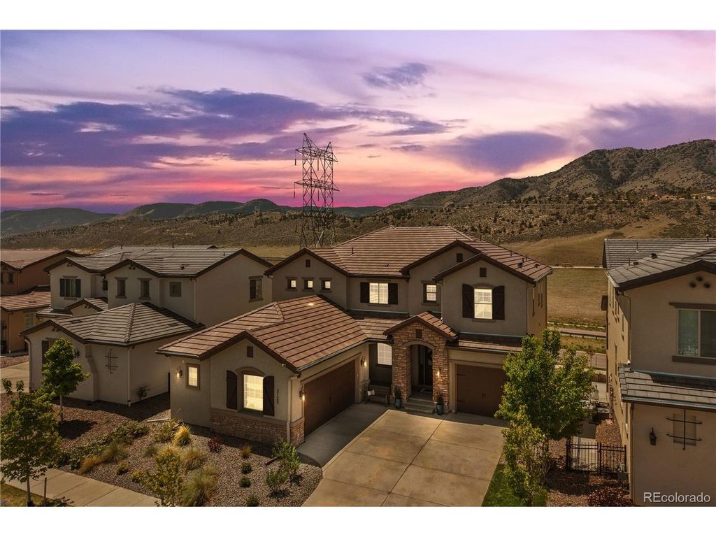 2125 S Poppy St, Lakewood, CO 80228