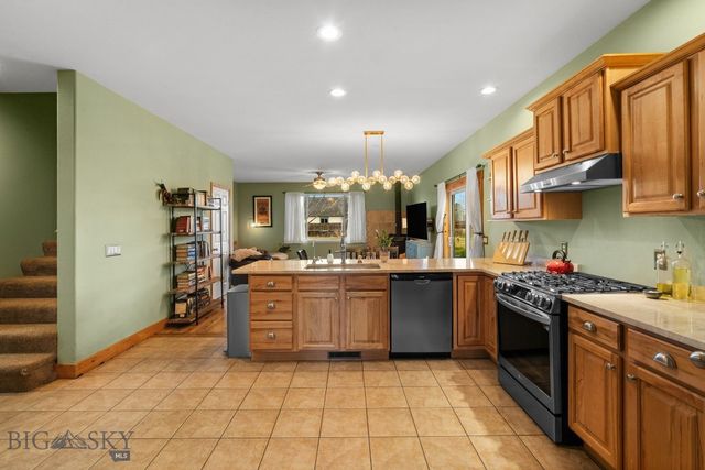 102 W Tobiano Trail, Belgrade, MT 59714