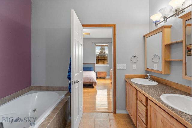 102 W Tobiano Trail, Belgrade, MT 59714