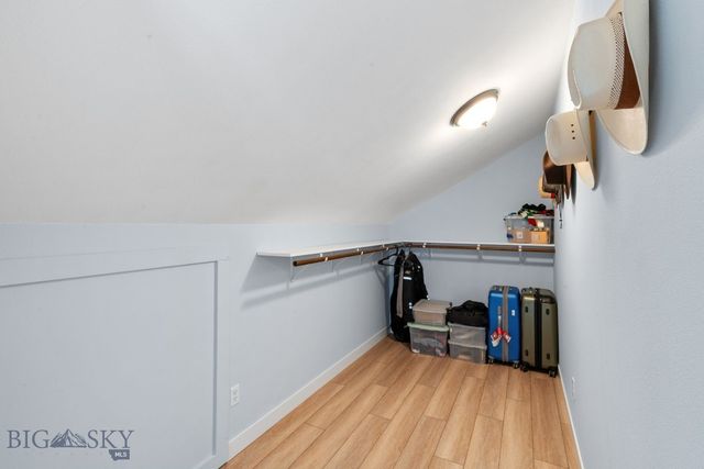 102 W Tobiano Trail, Belgrade, MT 59714