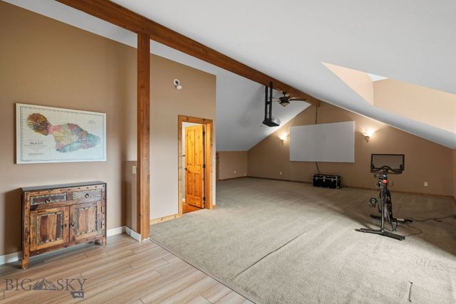 102 W Tobiano Trail, Belgrade, MT 59714