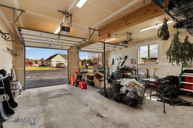 102 W Tobiano Trail, Belgrade, MT 59714