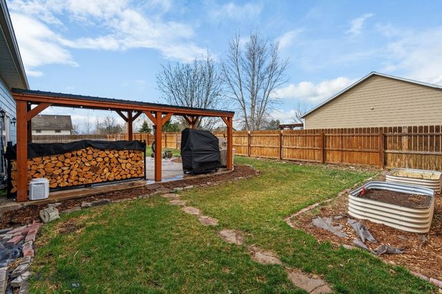 102 W Tobiano Trail, Belgrade, MT 59714