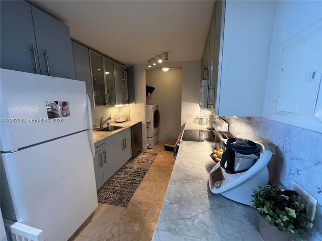 780 NE 69th St 2503, Miami, FL 33138