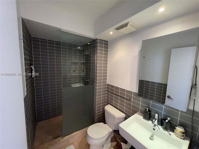 780 NE 69th St 2503, Miami, FL 33138