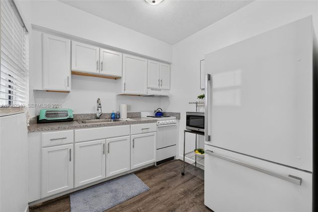 2508 Bay Dr 114, Pompano Beach, FL 33062