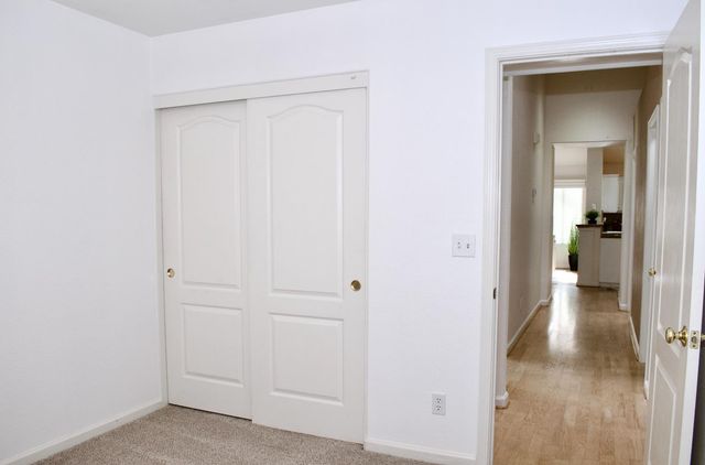 2333 E Omaha Avenue, Fresno, CA 93720
