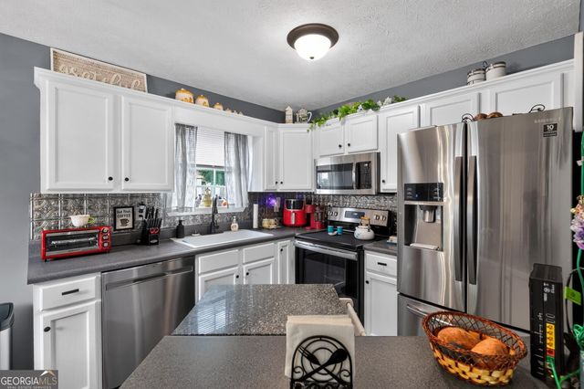 137 Gentle Breeze Court, Temple, GA 30179