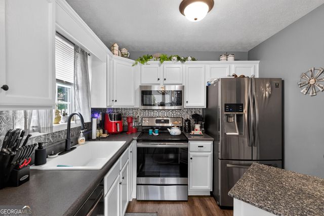 137 Gentle Breeze Court, Temple, GA 30179