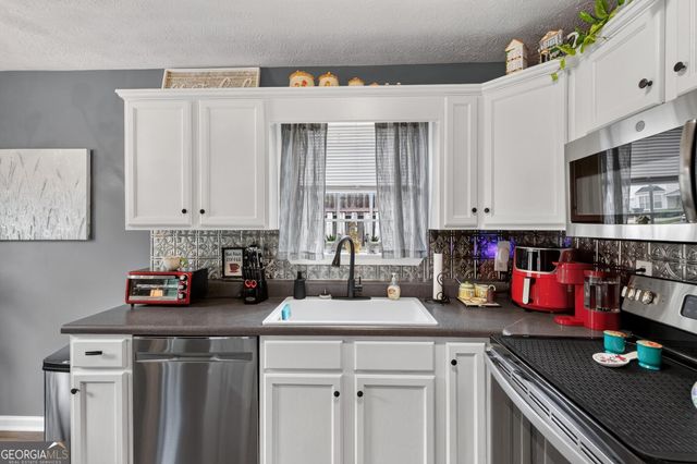 137 Gentle Breeze Court, Temple, GA 30179