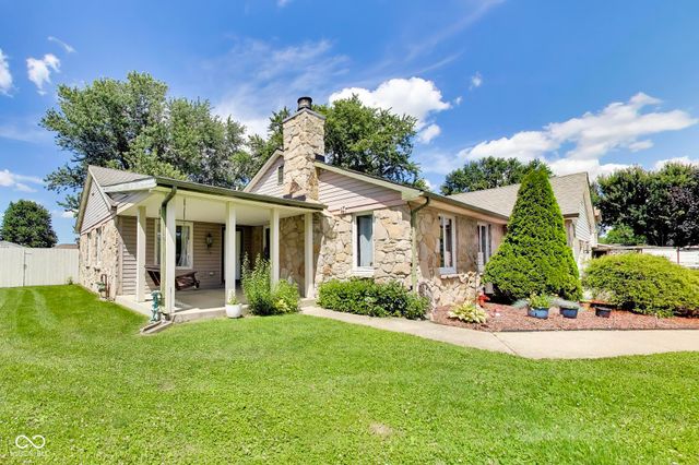 6768 W Brier Creek Drive, New Palestine, IN 46163