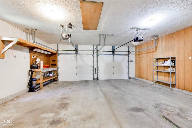 6768 W Brier Creek Drive, New Palestine, IN 46163