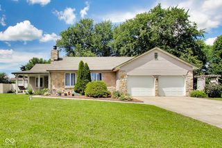 6768 W Brier Creek Drive, New Palestine, IN 46163