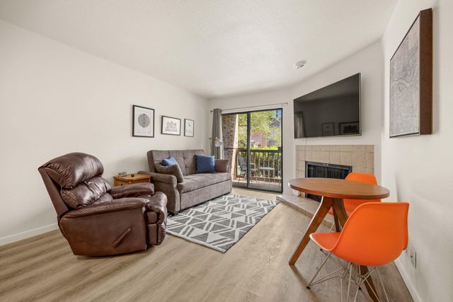 8888 Tallwood DR 2111, Austin, TX 78759