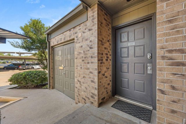 8888 Tallwood DR 2111, Austin, TX 78759