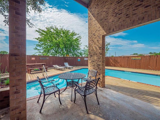8888 Tallwood DR 2111, Austin, TX 78759