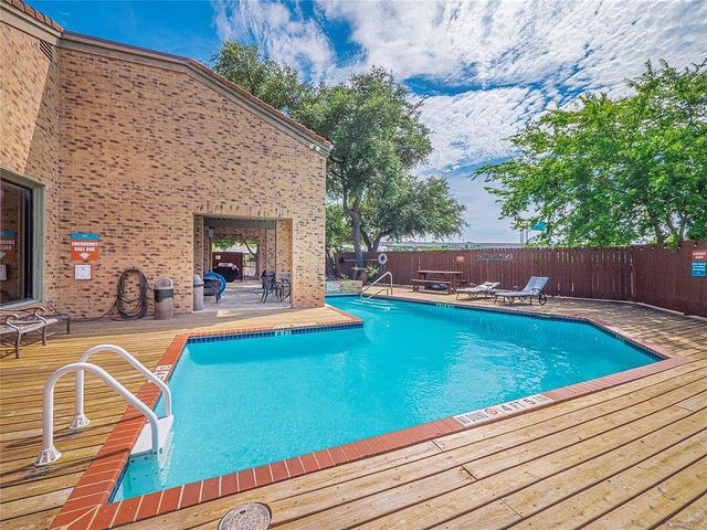 8888 Tallwood DR 2111, Austin, TX 78759