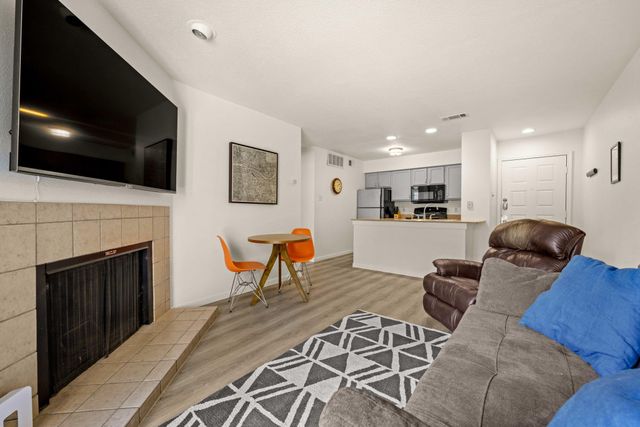 8888 Tallwood DR 2111, Austin, TX 78759