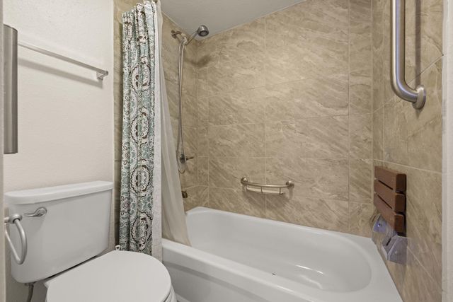 8888 Tallwood DR 2111, Austin, TX 78759
