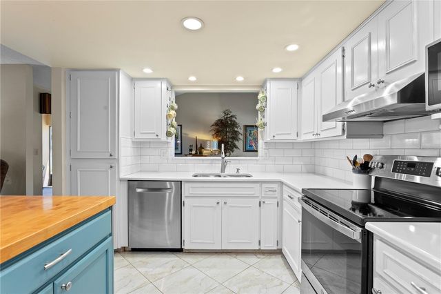 2449 BAY BERRY COURT, Clearwater, FL 33763