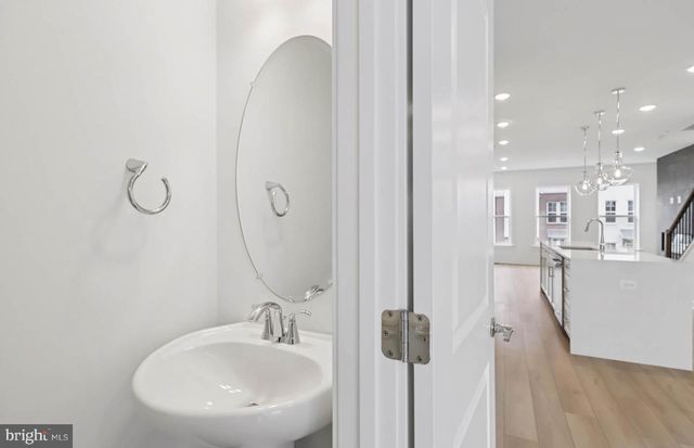 3057 NINA CLARKE DR, Rockville, MD 20850