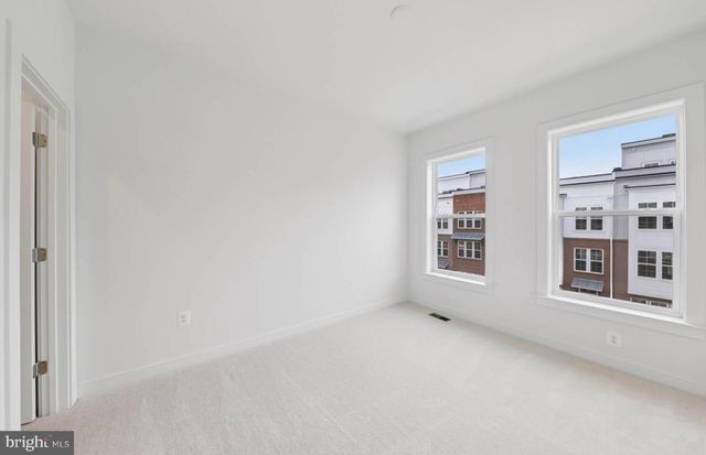 3057 NINA CLARKE DR, Rockville, MD 20850