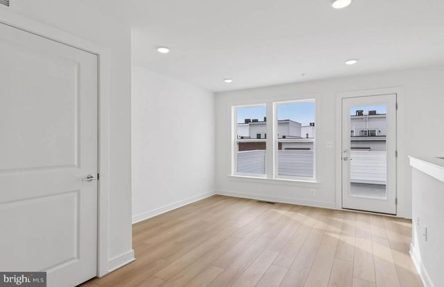 3057 NINA CLARKE DR, Rockville, MD 20850