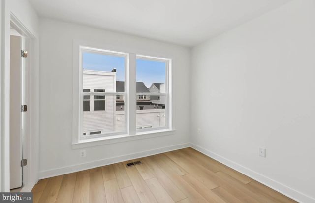 3057 NINA CLARKE DR, Rockville, MD 20850