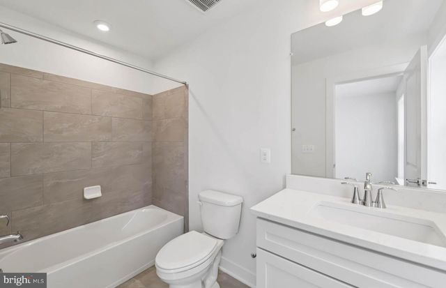 3057 NINA CLARKE DR, Rockville, MD 20850