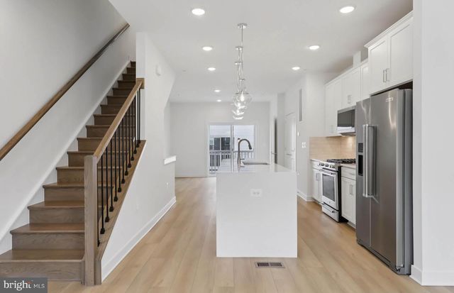 3057 NINA CLARKE DR, Rockville, MD 20850