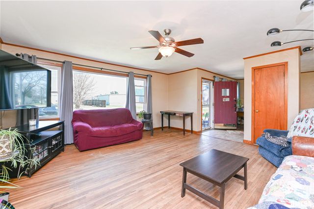 105 LOREN Street, Washington, IL 61571