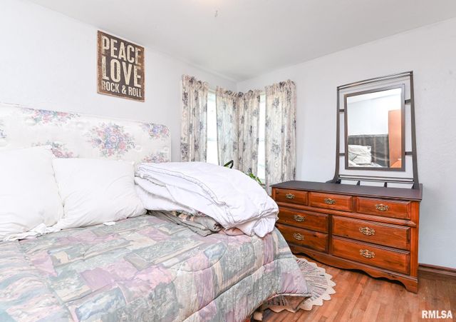 105 LOREN Street, Washington, IL 61571