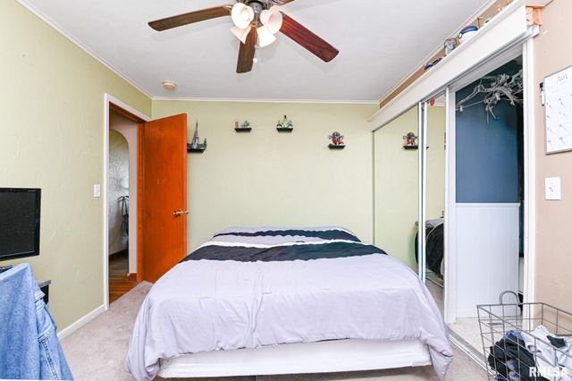 105 LOREN Street, Washington, IL 61571